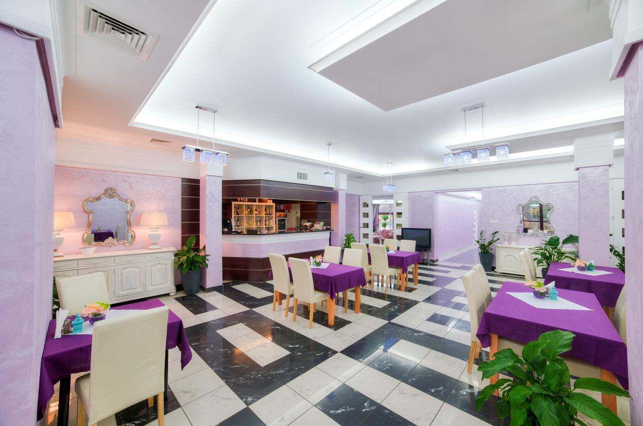 Imperium - Hotel Restauracja Фірлей Екстер'єр фото