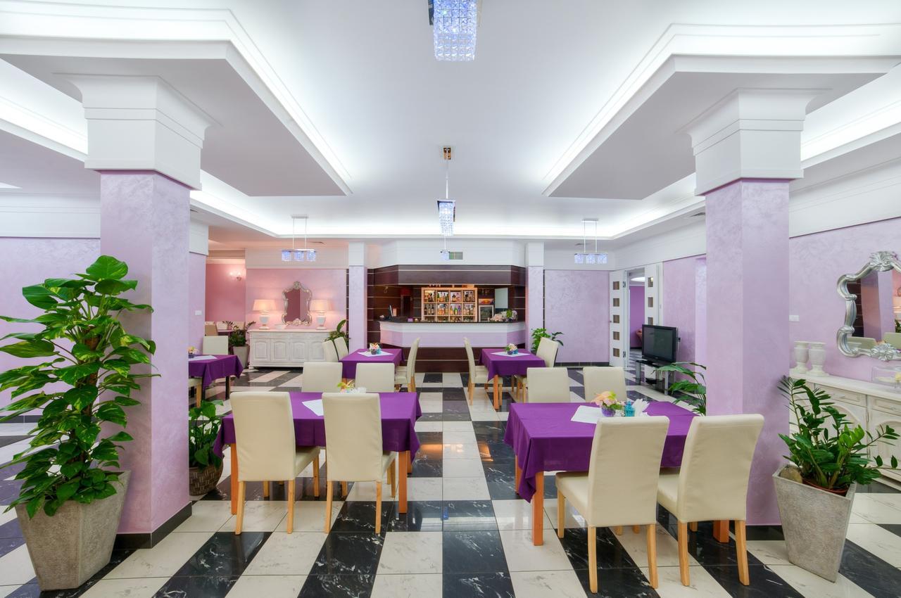 Imperium - Hotel Restauracja Фірлей Екстер'єр фото