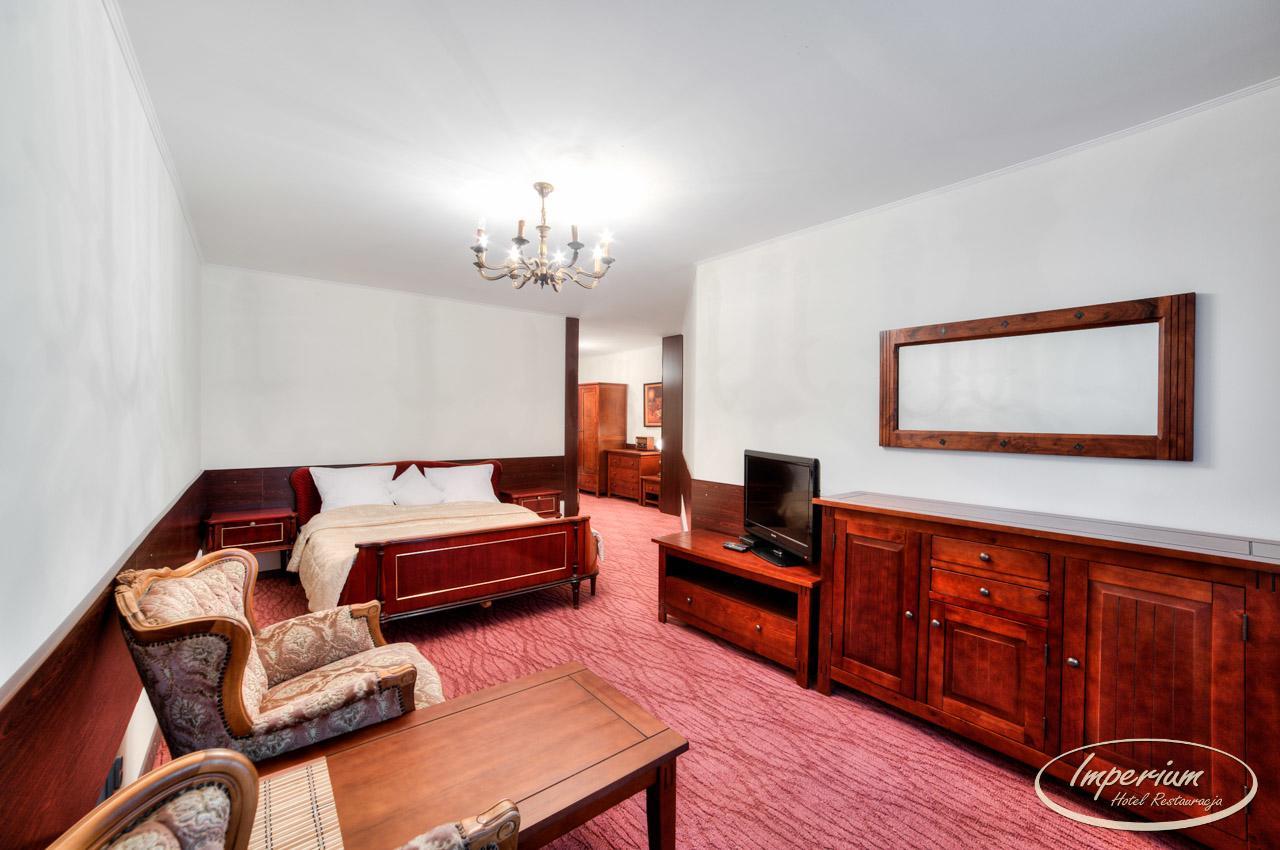 Imperium - Hotel Restauracja Фірлей Екстер'єр фото