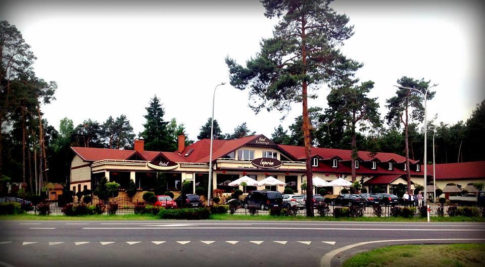 Imperium - Hotel Restauracja Фірлей Екстер'єр фото